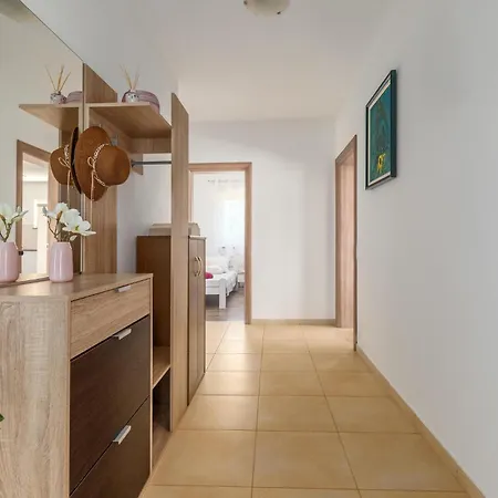 בית נופש Awesome In With Kitchen